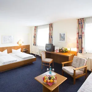 Trip Frankfurt Airport Hotel Rüsselsheim